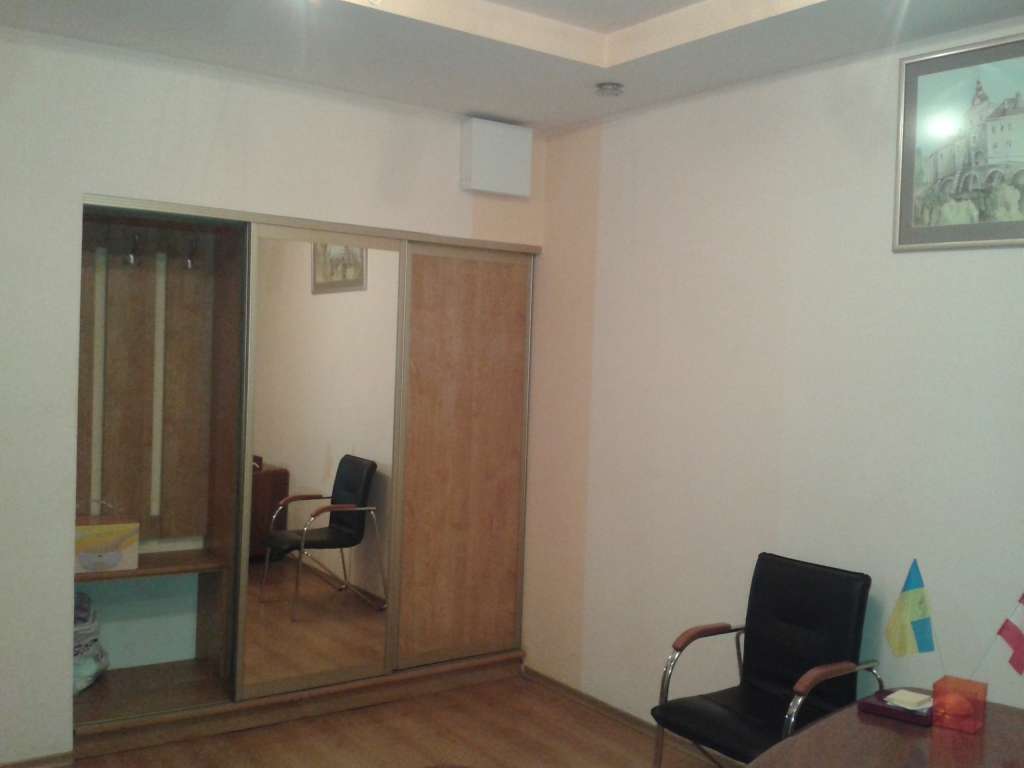 Sell office. Львов, Вітовського — photo 5